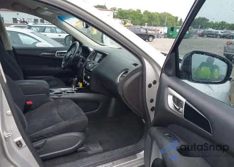 2015 Nissan Pathfinder Sv z USA, uszkodzony, nr VIN 5N1AR2MN6FC689914